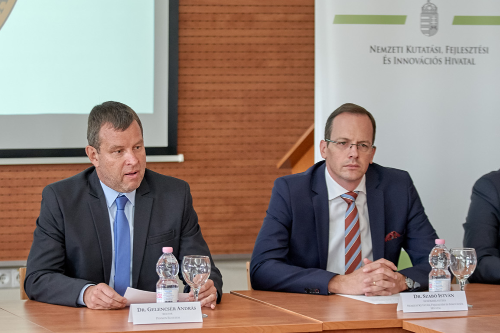 A Pannon Egyetem támogatása a Tématerületi Kiválósági Programban - Sajtótájékoztató, 2019. augusztus 22. A Pannon Egyetem támogatása a Tématerületi Kiválósági Programban - Sajtótájékoztató, 2019. augusztus 22.