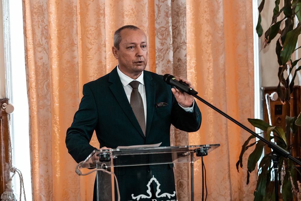 Vezetni és irányítani a digitális világban II. - 2019. november 19. Vezetni és irányítani a digitális világban II. - 2019. november 19.