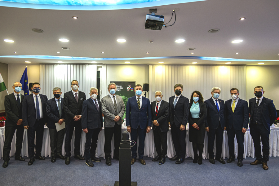 A Nemzeti Tudománypolitikai Tanács 2021. december 6-i ülése A Nemzeti Tudománypolitikai Tanács 2021. december 6-i ülése