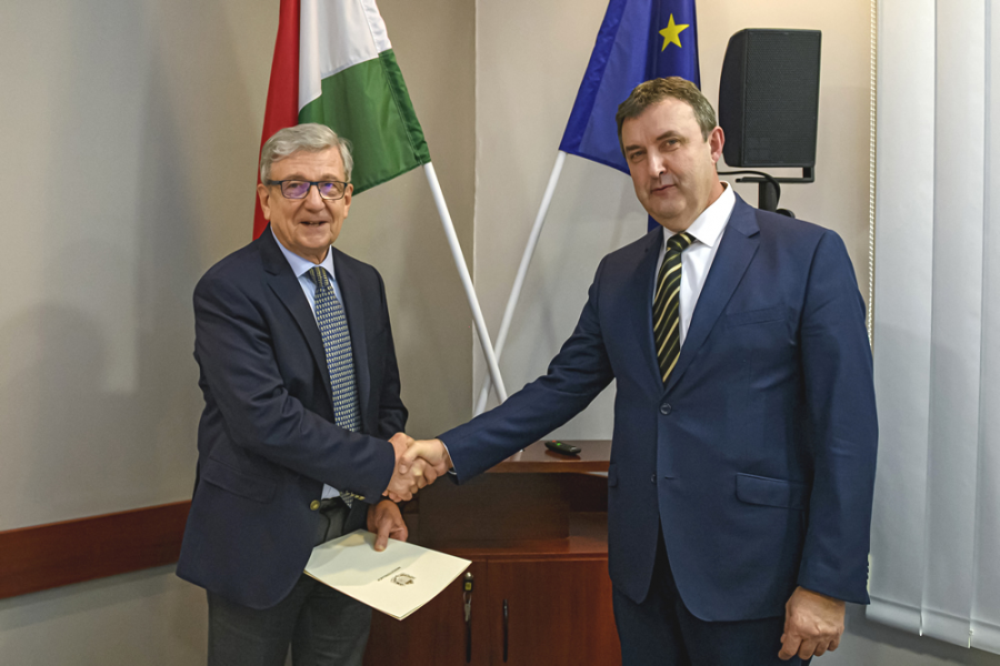 Prof. Dr. Maróth Miklós kinevezése Prof. Dr. Maróth Miklós kinevezése